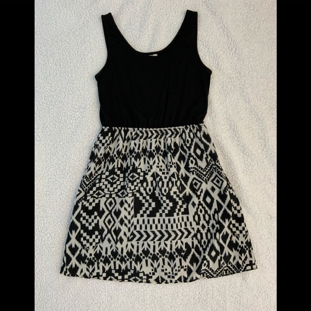 Charming Charlie Women’s Size S Dress